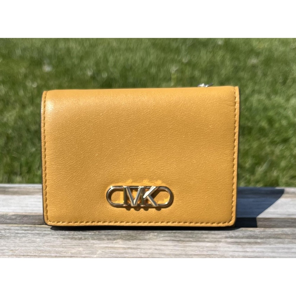 Michael Kors‎ Wallet Womens Yellow Leather Trifold Zip Coin Pocket MK Logo ID